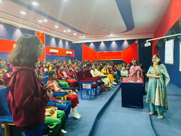 Expert-Talk-for-Girls-on-Menstrual-Health-Hygiene-3