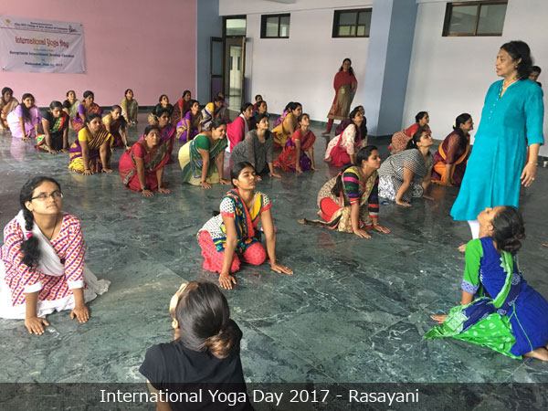 internationalyogaday2017-2