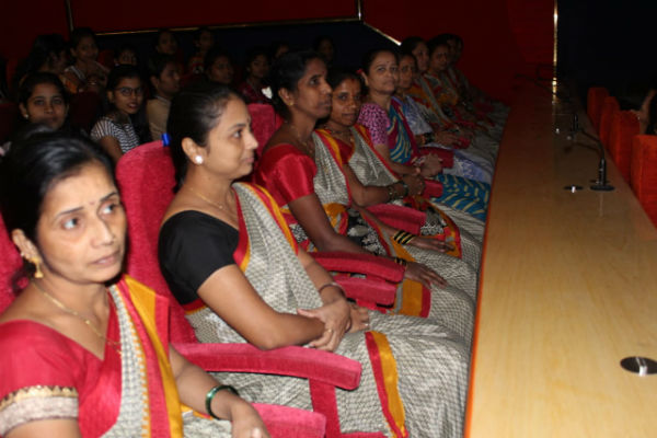 orange-is-the-world-rasayani-4