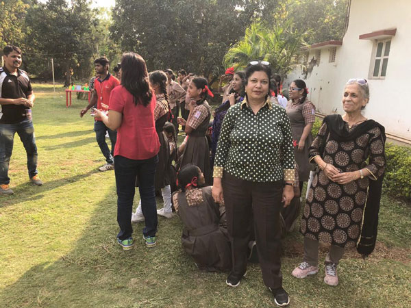 outing-for-sadhna-vidhalaya-for-the-deaf-6