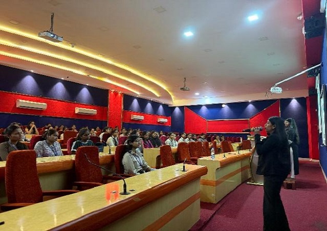 Seminar-on-Whispering-Change-Revolutionizing-Menstrual-Hygiene-3