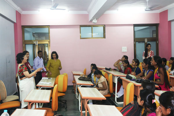 Skill-Development-Initiative-interaction-2015-7