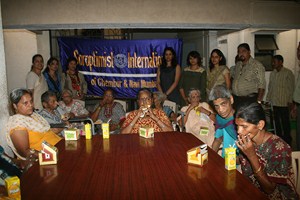 visit-to-rajiv-rajan-adhar-ghar-2012-13-4